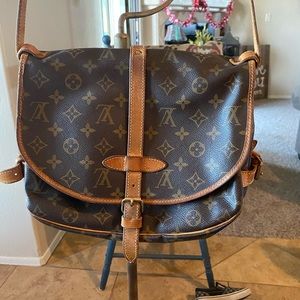 Authentic Louis Vuitton Purse